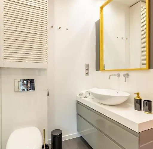 Urban - Great Location - Center - Zurawia شقة وارسو